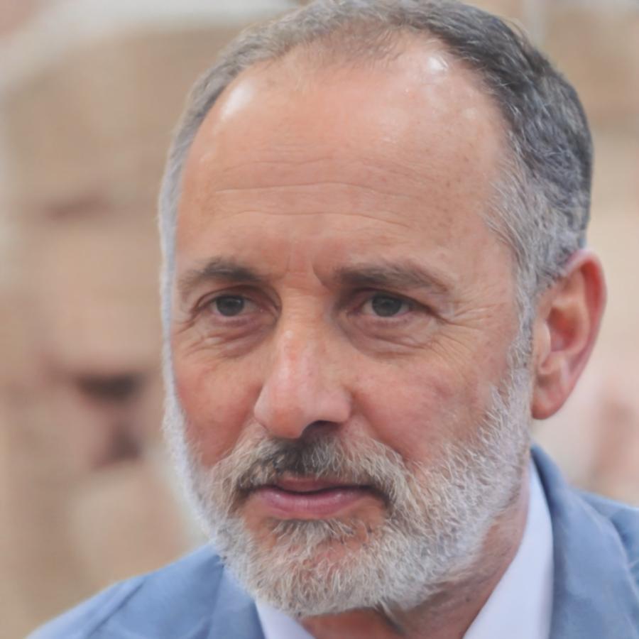 Callum Bridgwood financial educator